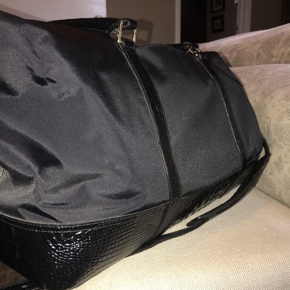 brahmin duxbury duffle bag